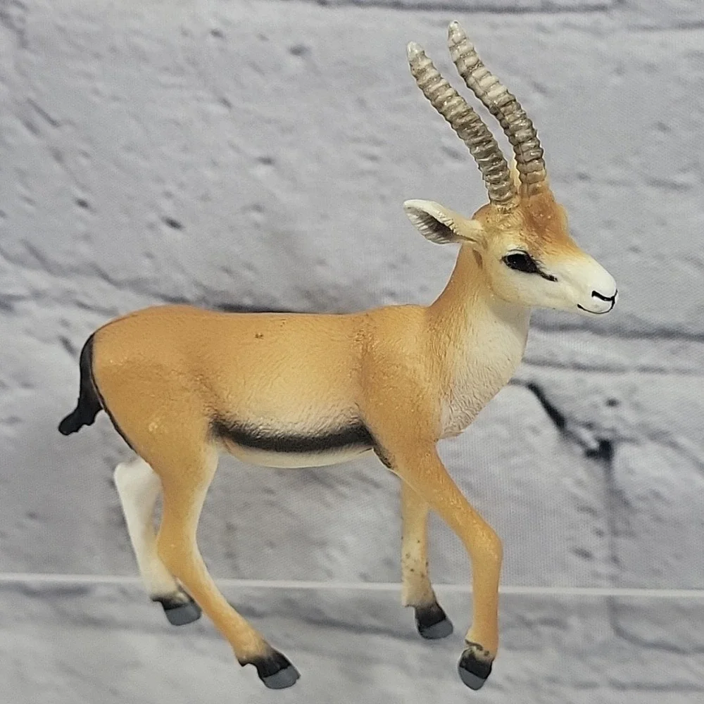 Schleich Animal Figures Lot Of 4 Ram Goat‎ Golden Retriever Dog Cow Calf Gazelle